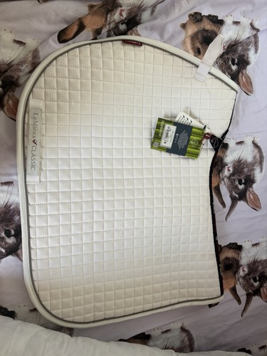 Mieux white saddle - le, pad
